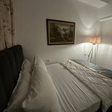Atmangalem21, Your Cozy